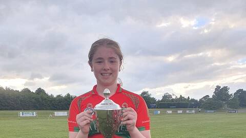 U14E League Winners James Stephens Captain