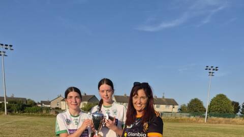 U16E-League-Winners-OLoughlin-Gaels-Captains